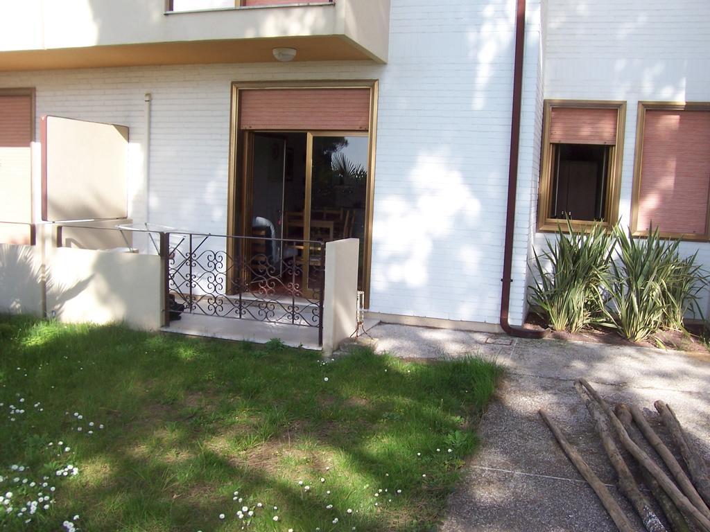Residence Garden -Walterigato Apartments Solo Per Famiglie Lido di Jesolo Eksteriør bilde
